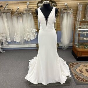 Ella Rosa by Kenneth Winston “BE533” Wedding Dress